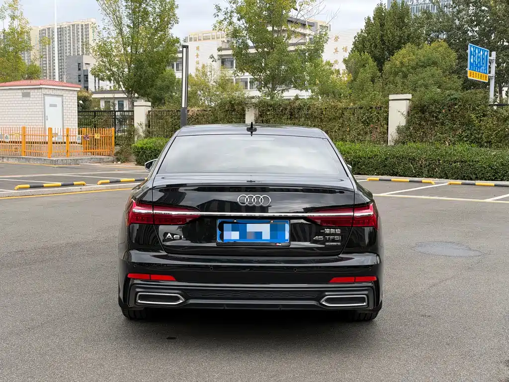 Audi A6L — фото 5