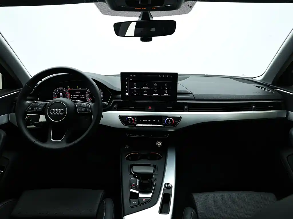 Audi A4L — фото 15