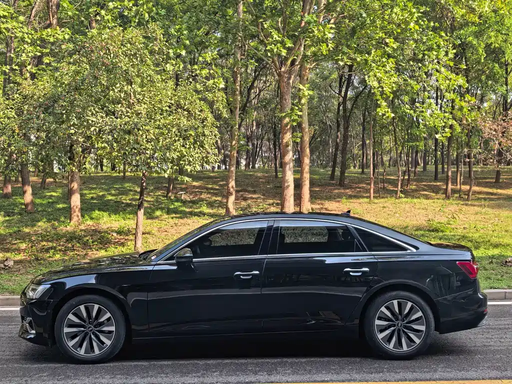 Audi A6L — фото 3