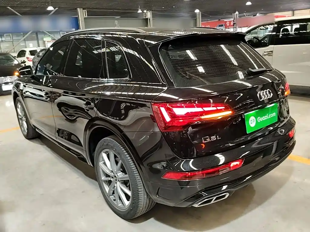 Audi Q5L — фото 4