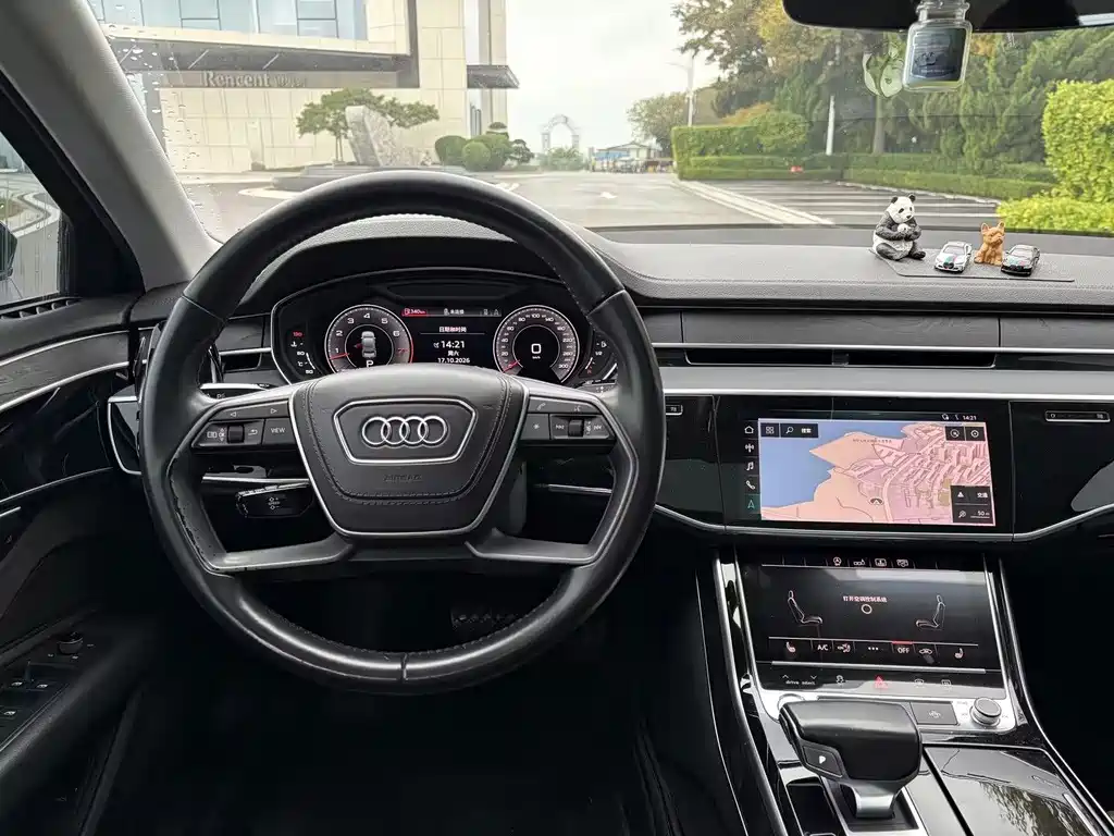 Audi A8 — фото 9