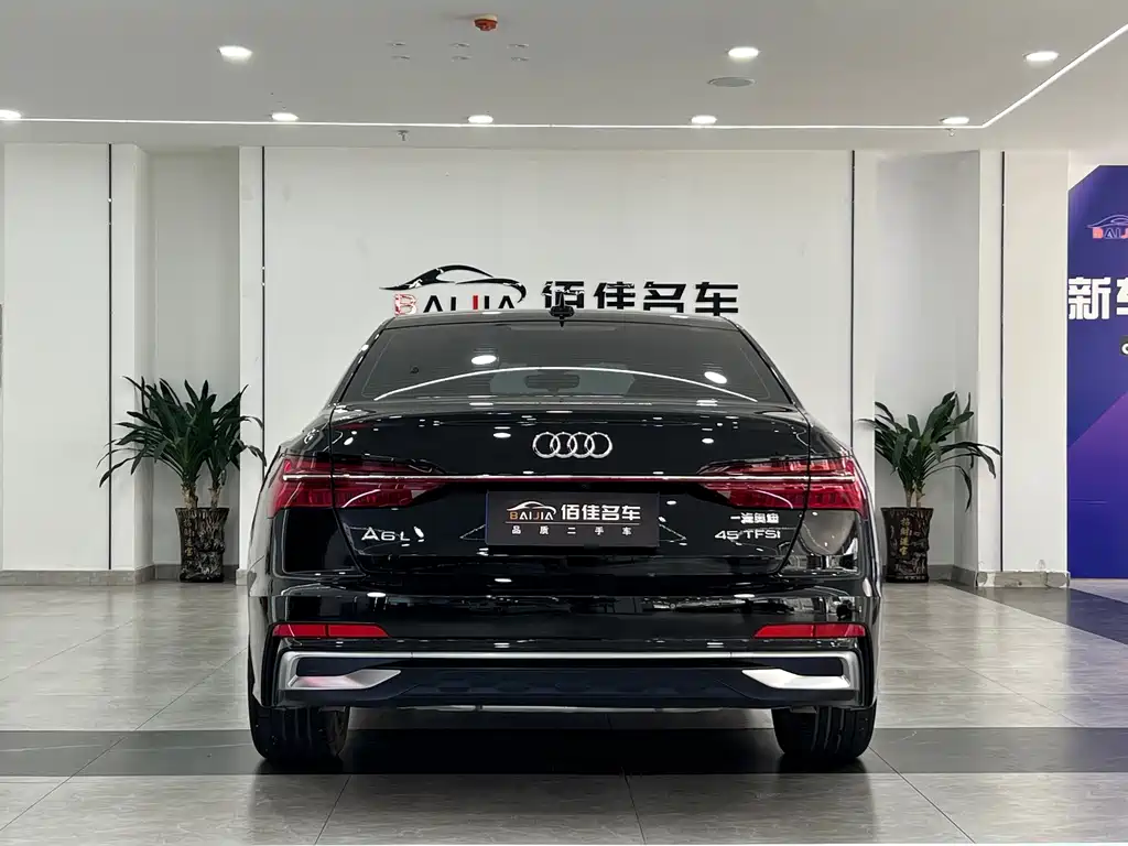 Audi A6L — фото 6