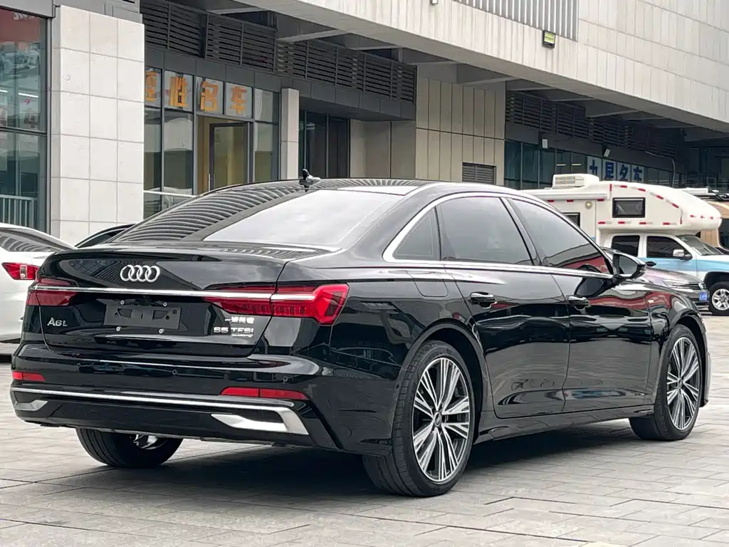 Audi A6L — фото 5