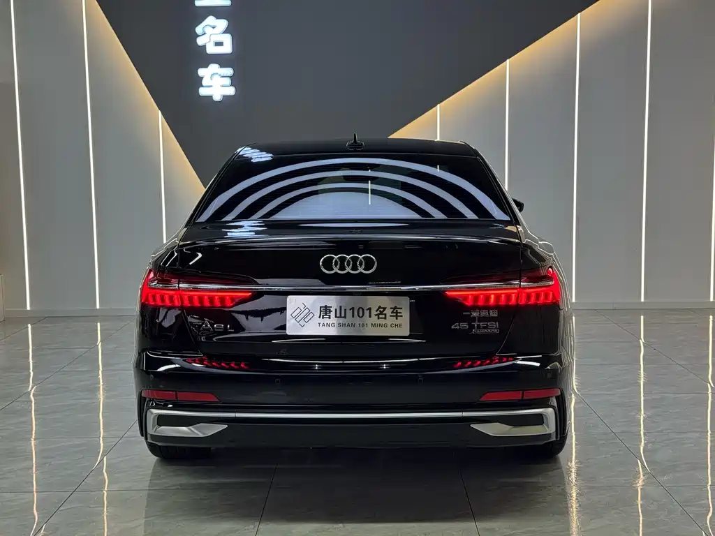 Audi A6L — фото 9