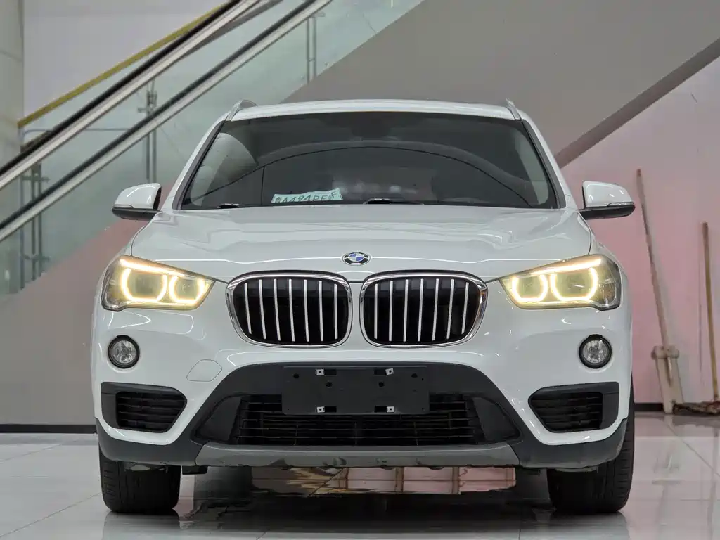 BMW X1 — фото 2