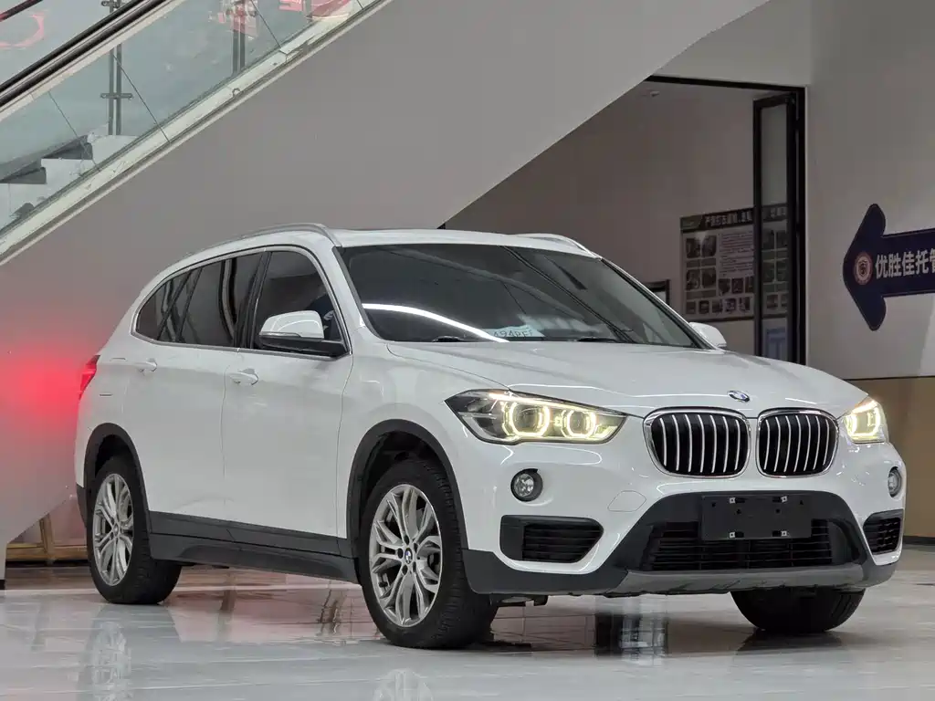 BMW X1 — фото 3