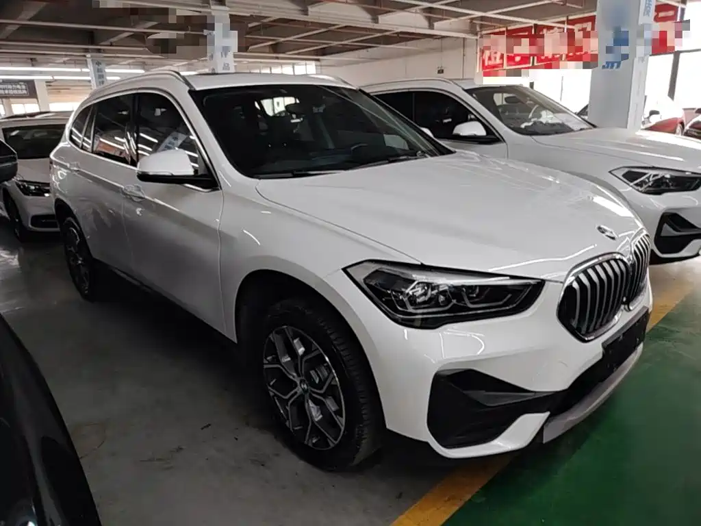 BMW X1 — фото 3