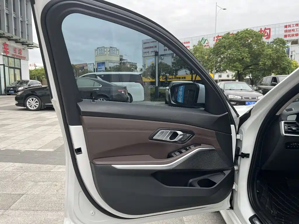 BMW 3 Series — фото 17