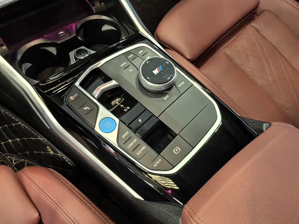 BMW i3 — фото 7
