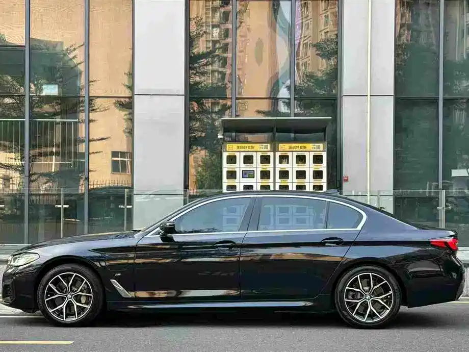 BMW 5 Series New Energy — фото 4