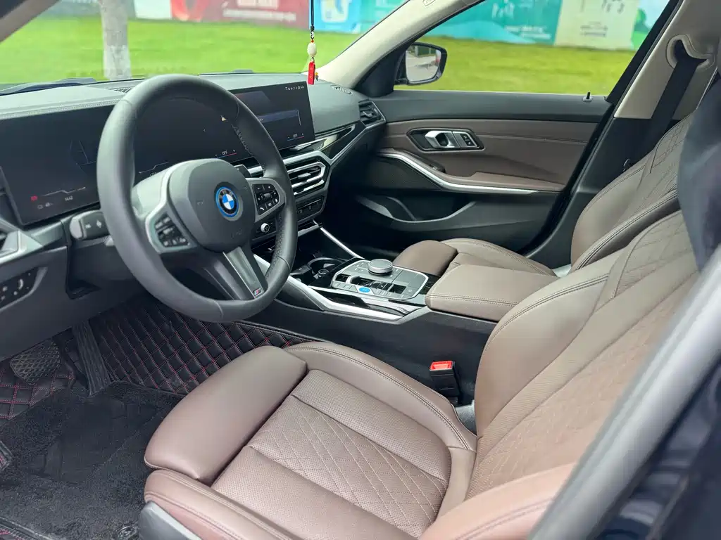 BMW i3 — фото 9
