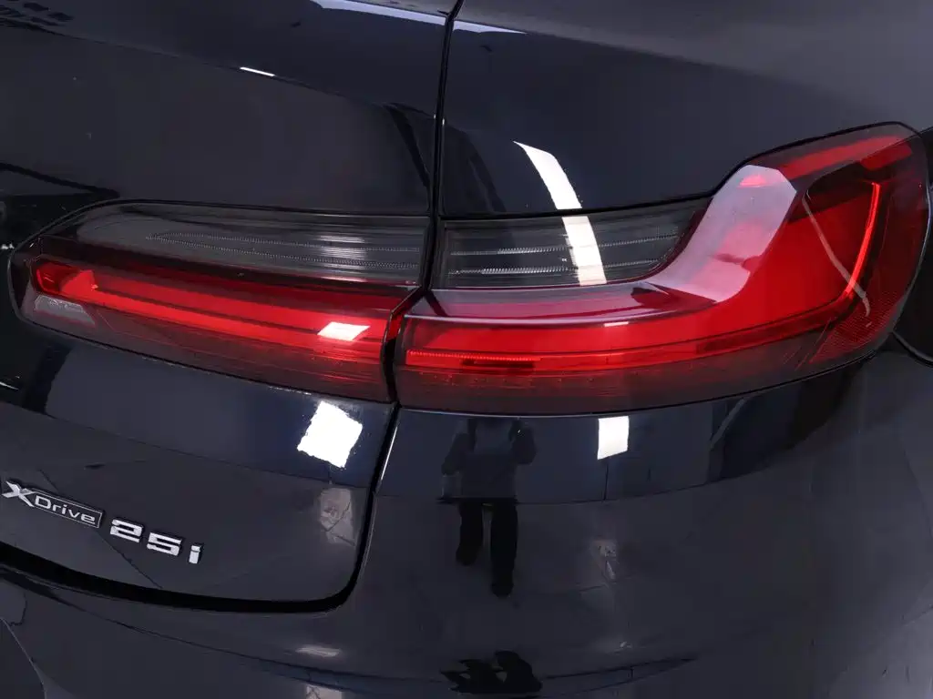 BMW X4 — фото 9