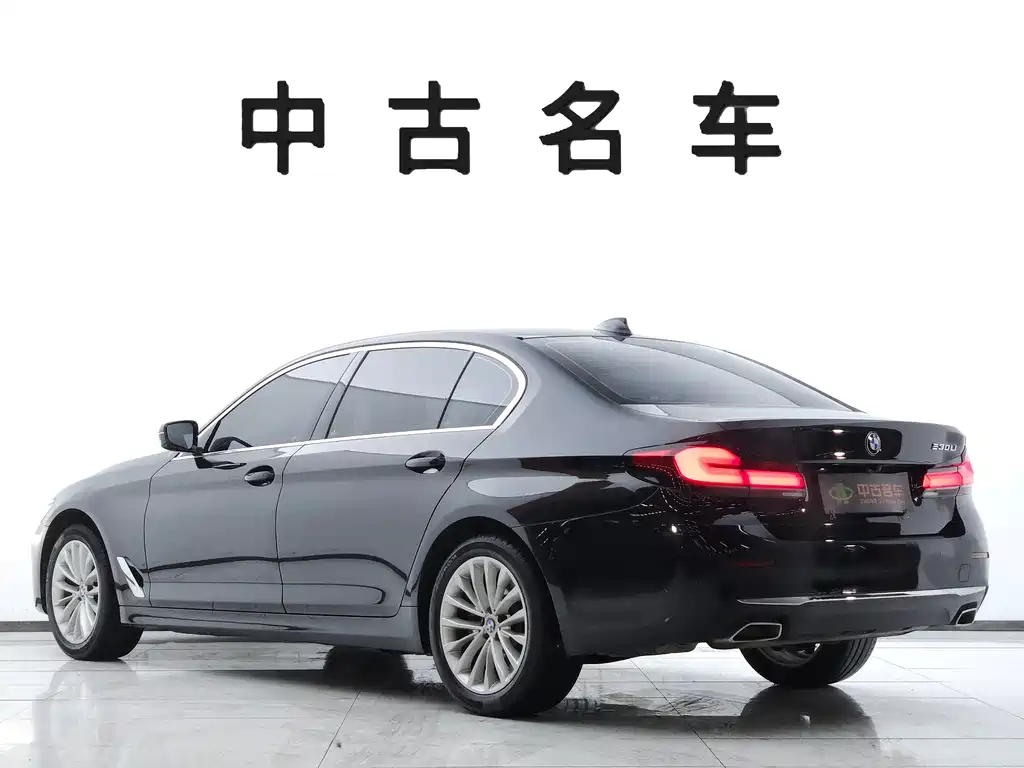 BMW 5 Series — фото 4