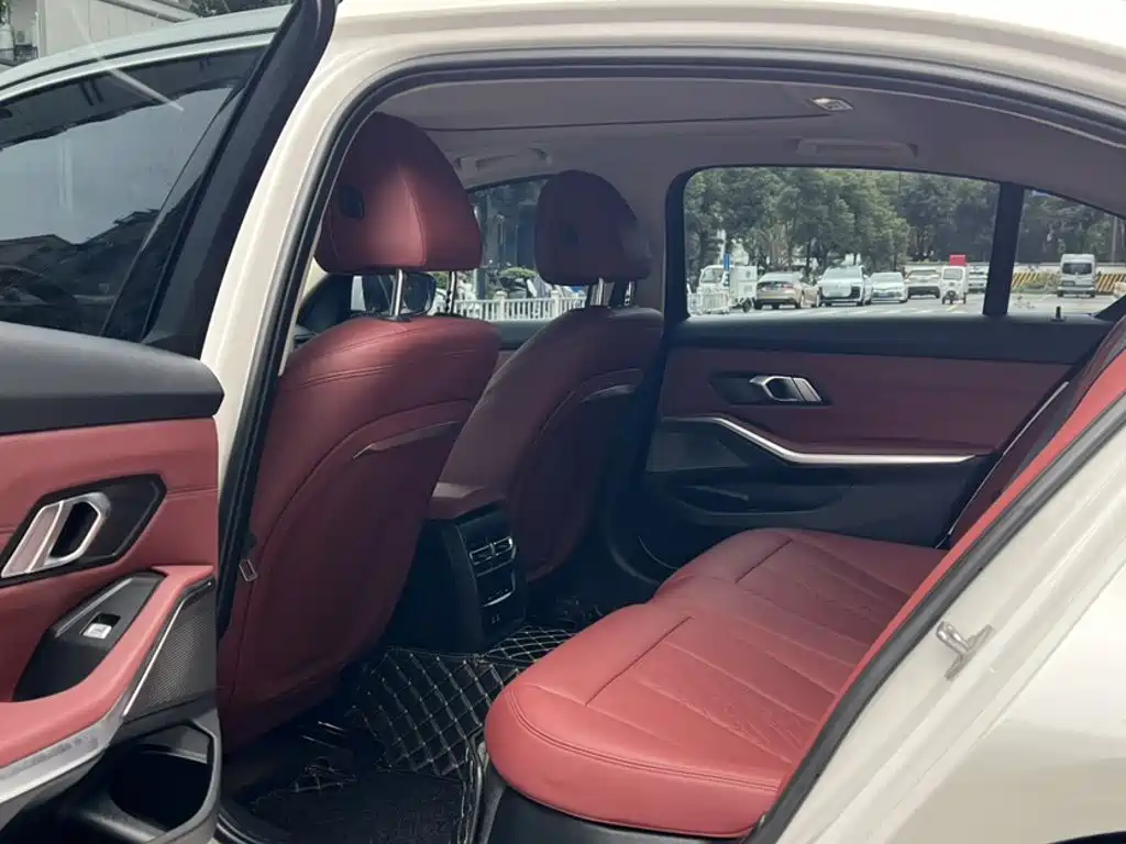 BMW 3 Series — фото 15