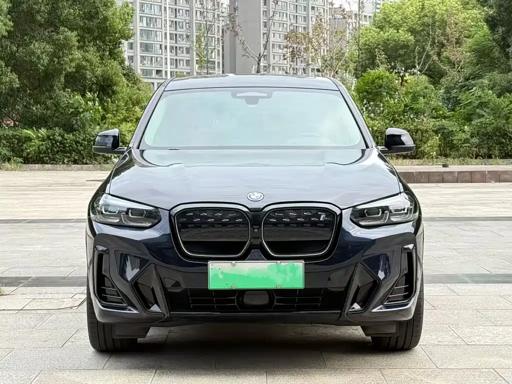 BMW iX3 — фото 2
