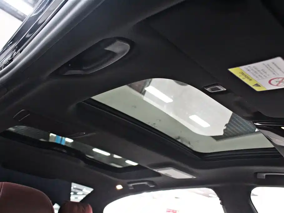 BMW 5 Series New Energy — фото 9