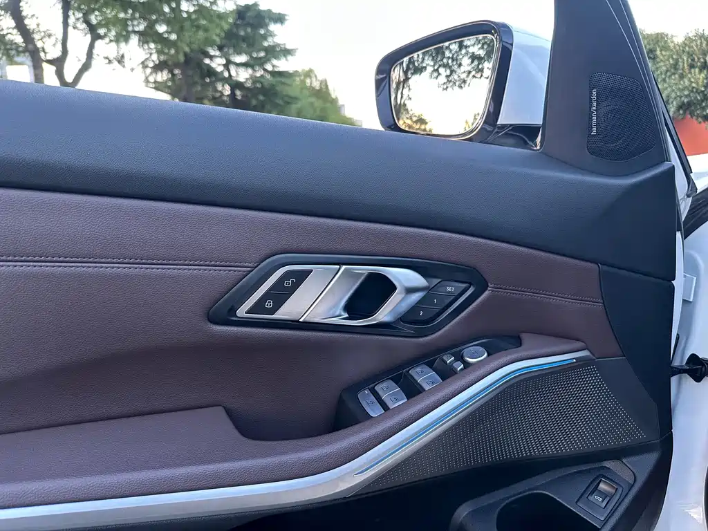 BMW 3 Series — фото 10