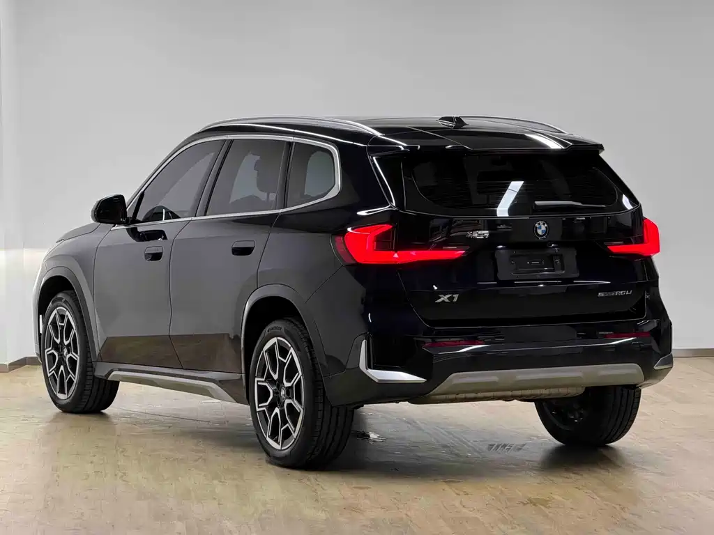 BMW X1 — фото 29