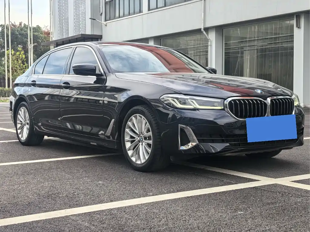 BMW 5 Series — фото 3