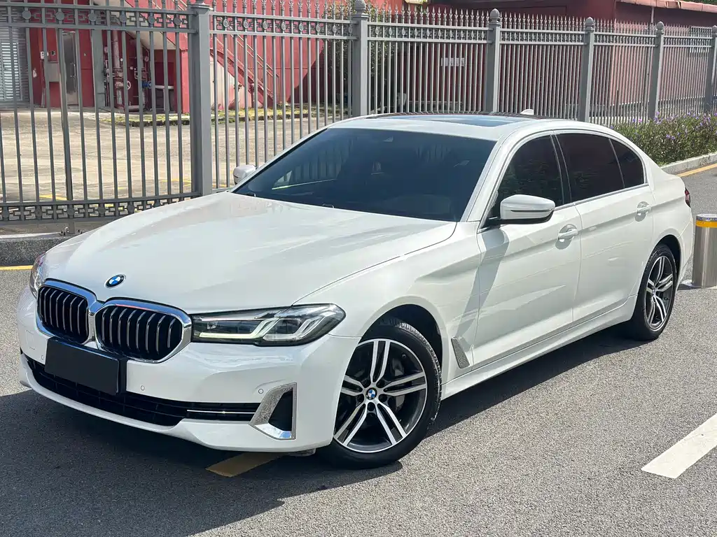 BMW 5 Series — фото 3