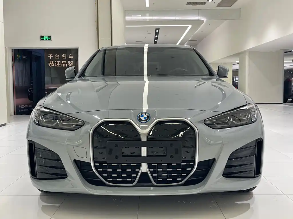 BMW i4 — фото 2