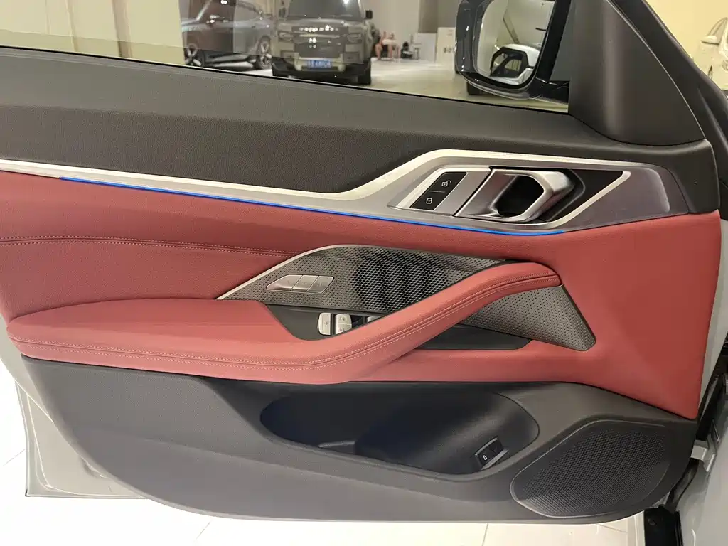 BMW i4 — фото 14