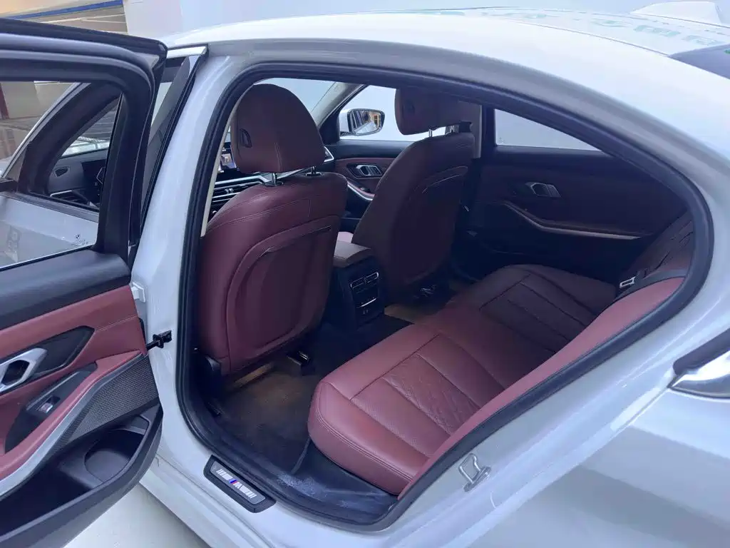 BMW 3 Series — фото 10