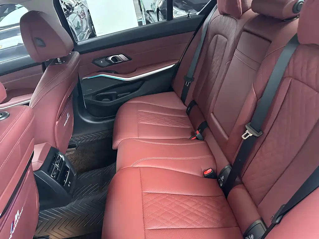 BMW 3 Series — фото 11