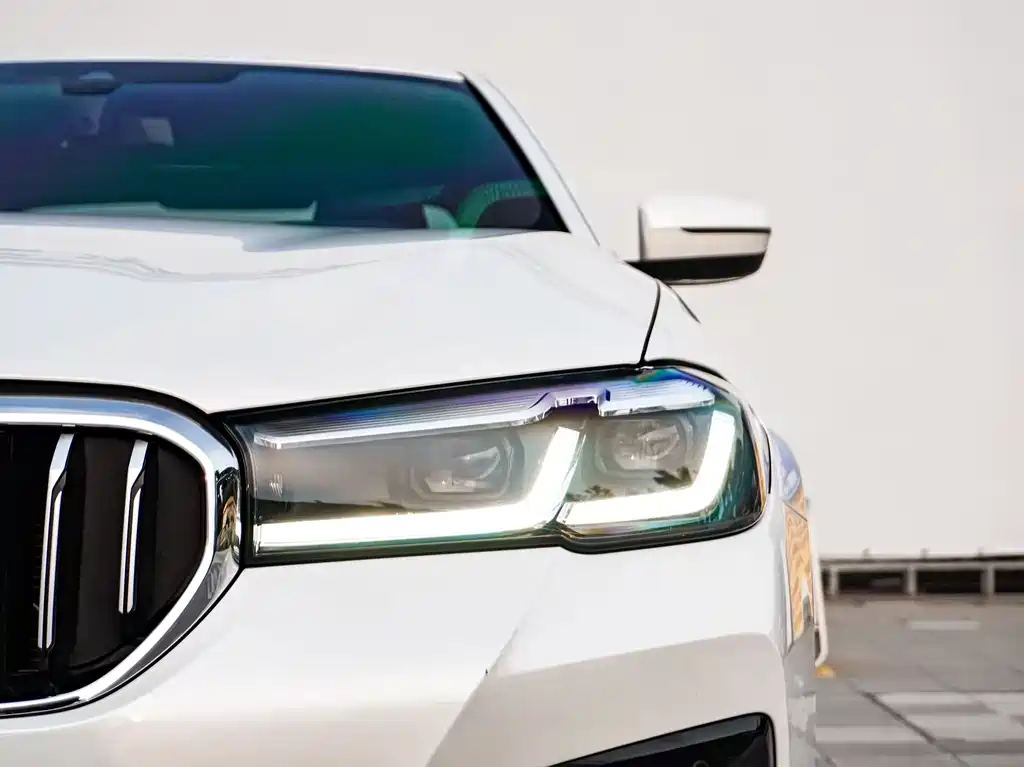 BMW 5 Series — фото 2