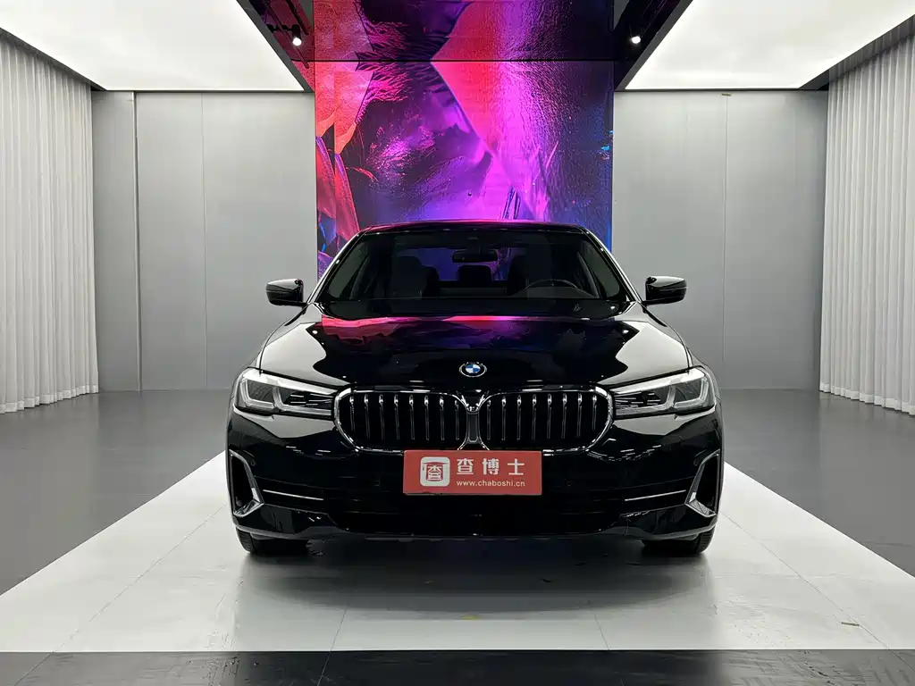 BMW 5 Series — фото 2
