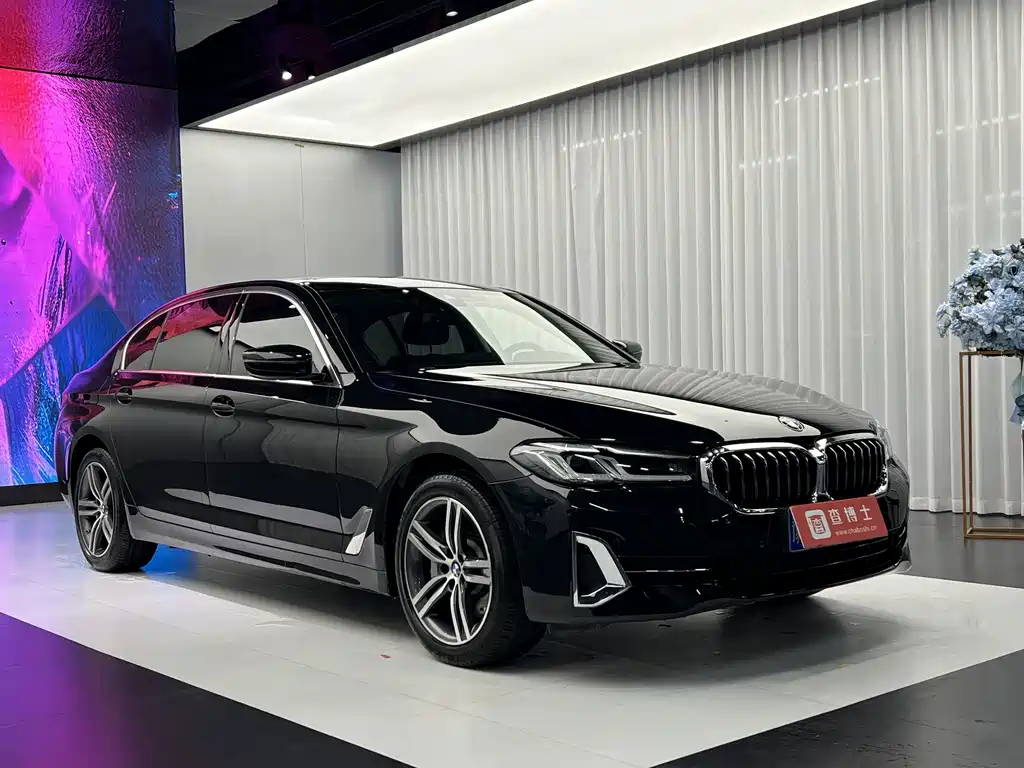 BMW 5 Series — фото 3