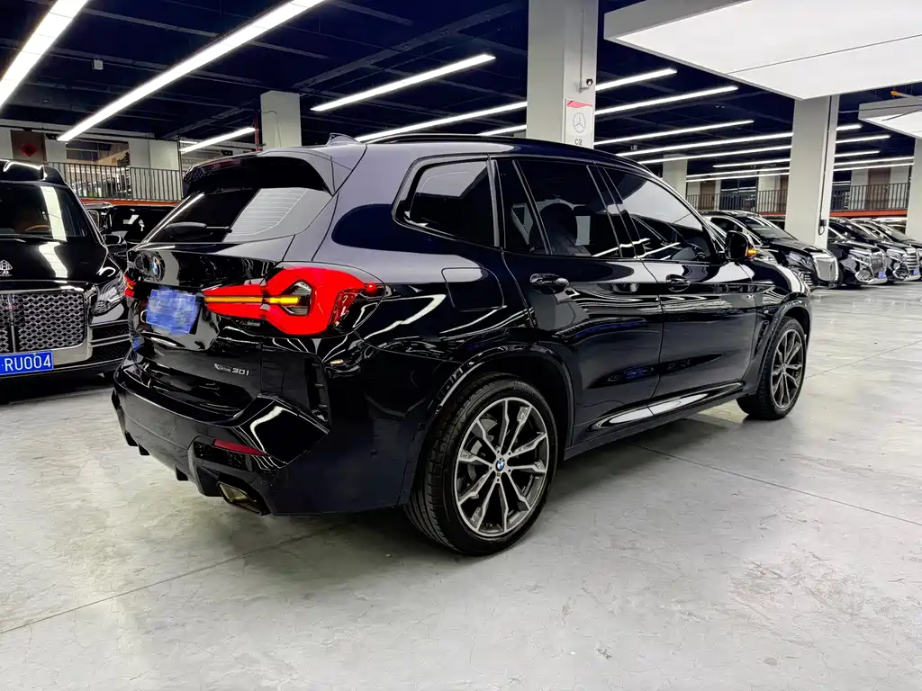 BMW X3 — фото 13