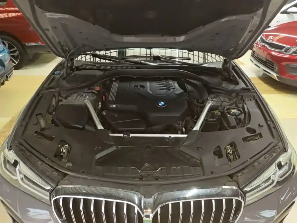BMW 5 Series (Import) — фото 19