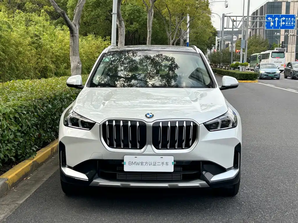 BMW X1 — фото 2