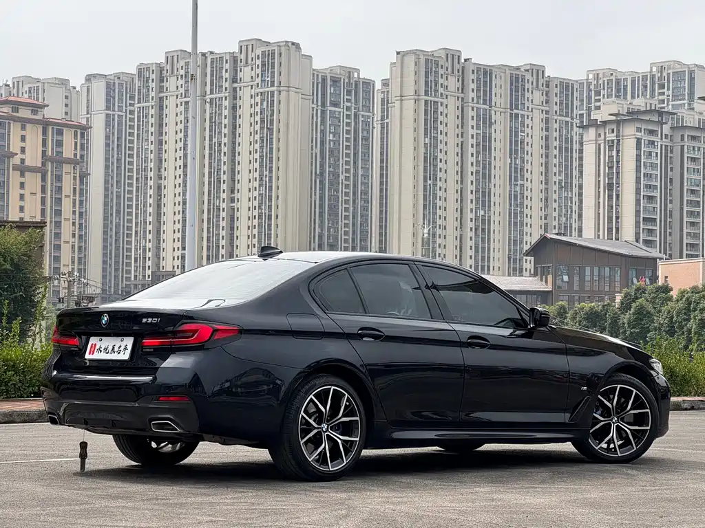 BMW 5 Series (Import) — фото 14