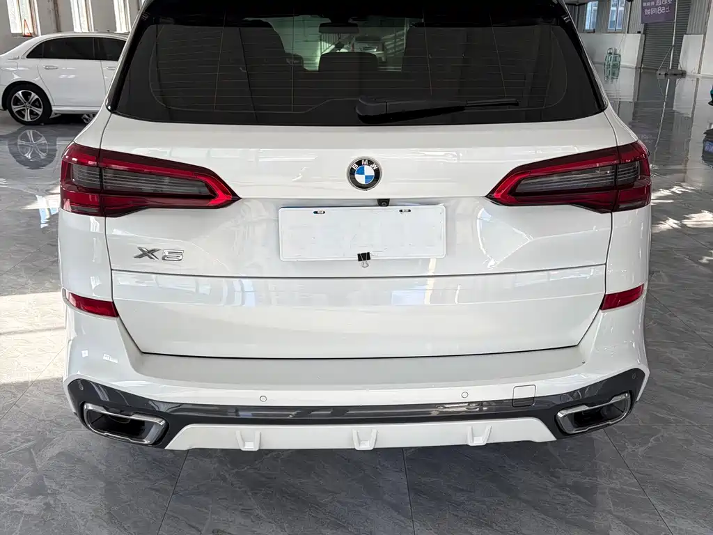 BMW X5 (Import) — фото 5