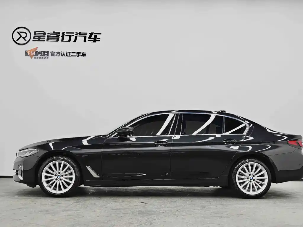 BMW 5 Series — фото 6