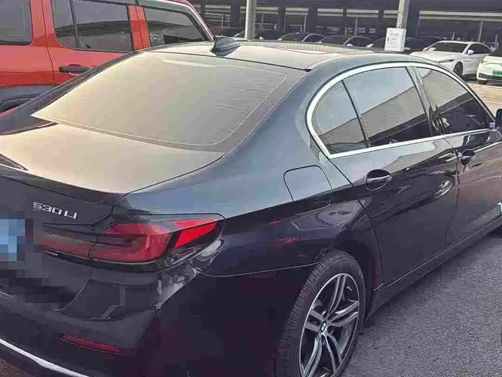 BMW 5 Series — фото 3
