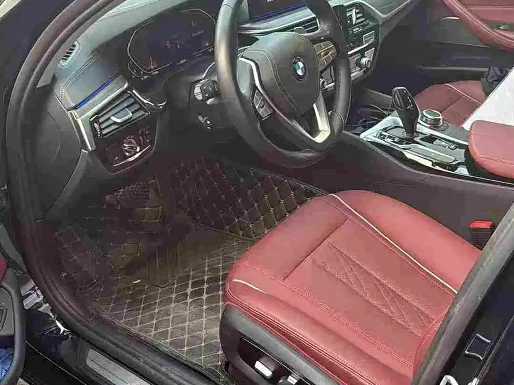 BMW 5 Series — фото 4