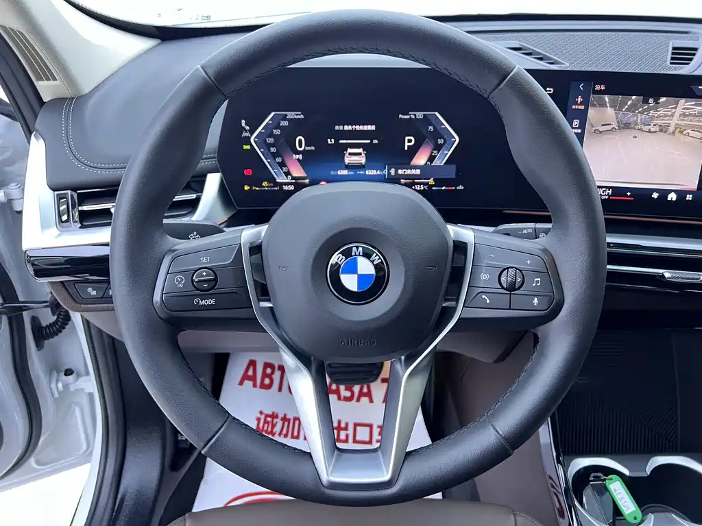 BMW X1 — фото 11