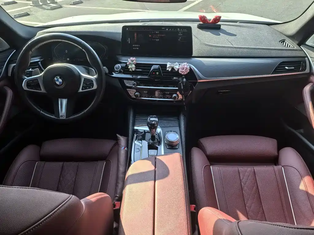 BMW 5 Series — фото 9