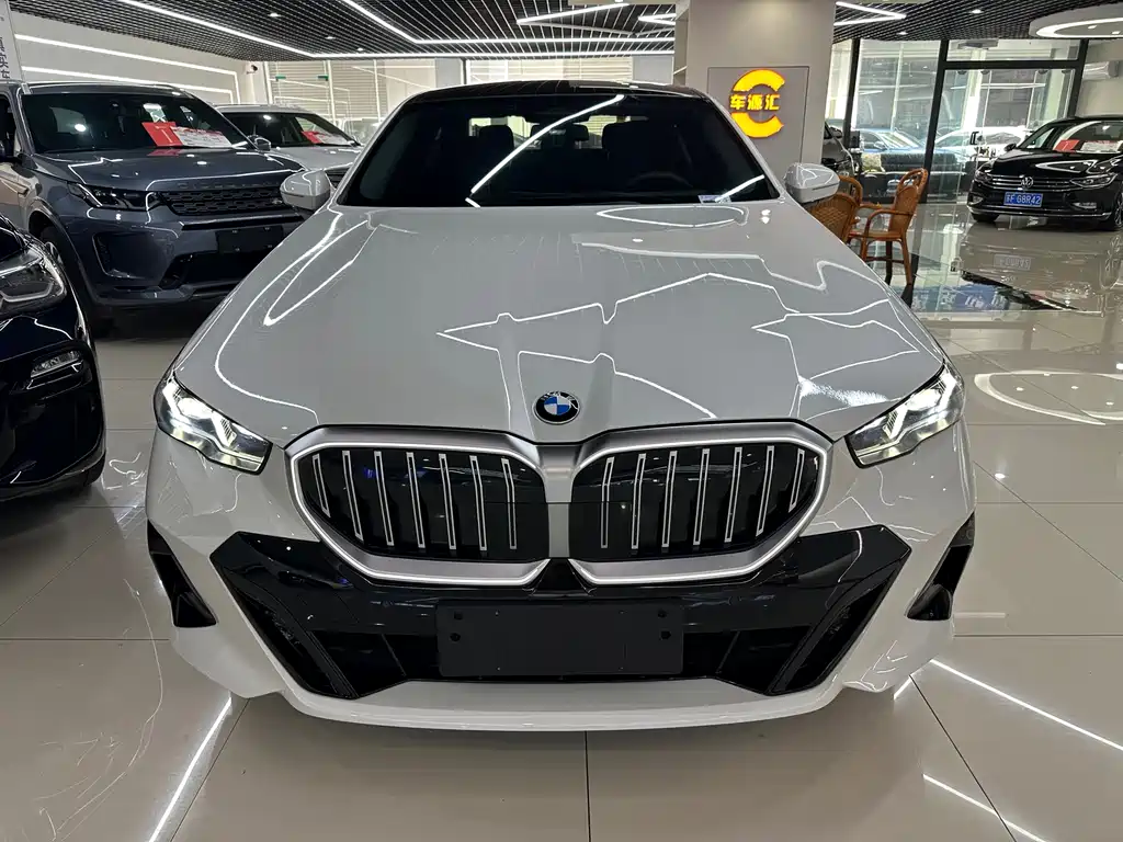 BMW 5 Series (Import) — фото 2