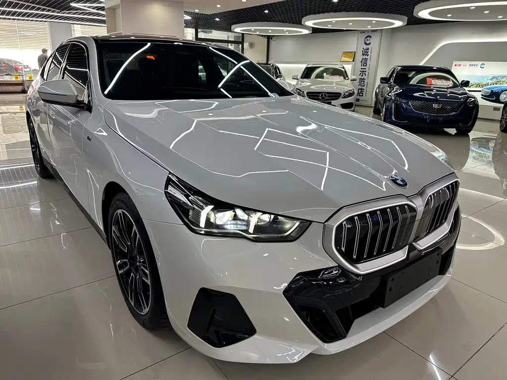 BMW 5 Series (Import) — фото 3