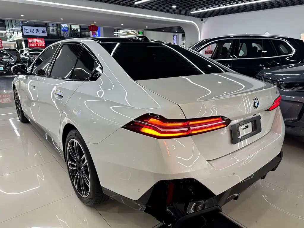 BMW 5 Series (Import) — фото 8