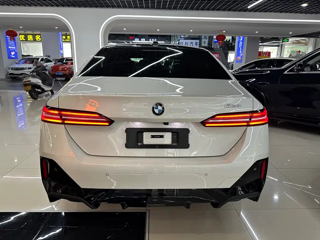 BMW 5 Series (Import) — фото 9