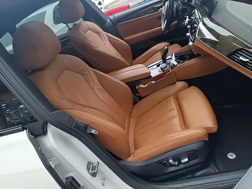 BMW 6 Series GT — фото 24