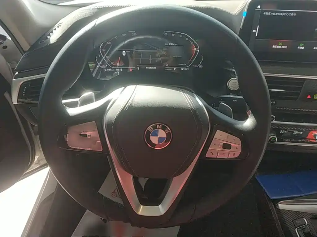 BMW 5 Series — фото 10