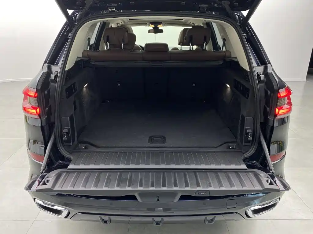 BMW X5 (Import) — фото 2