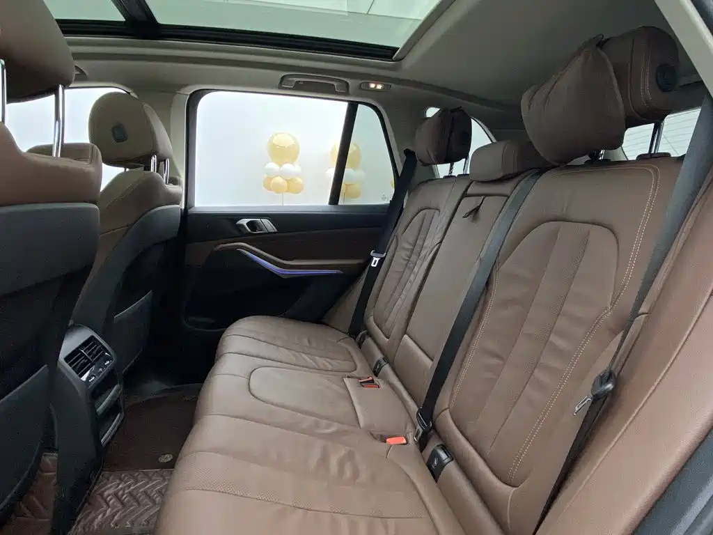 BMW X5 (Import) — фото 18