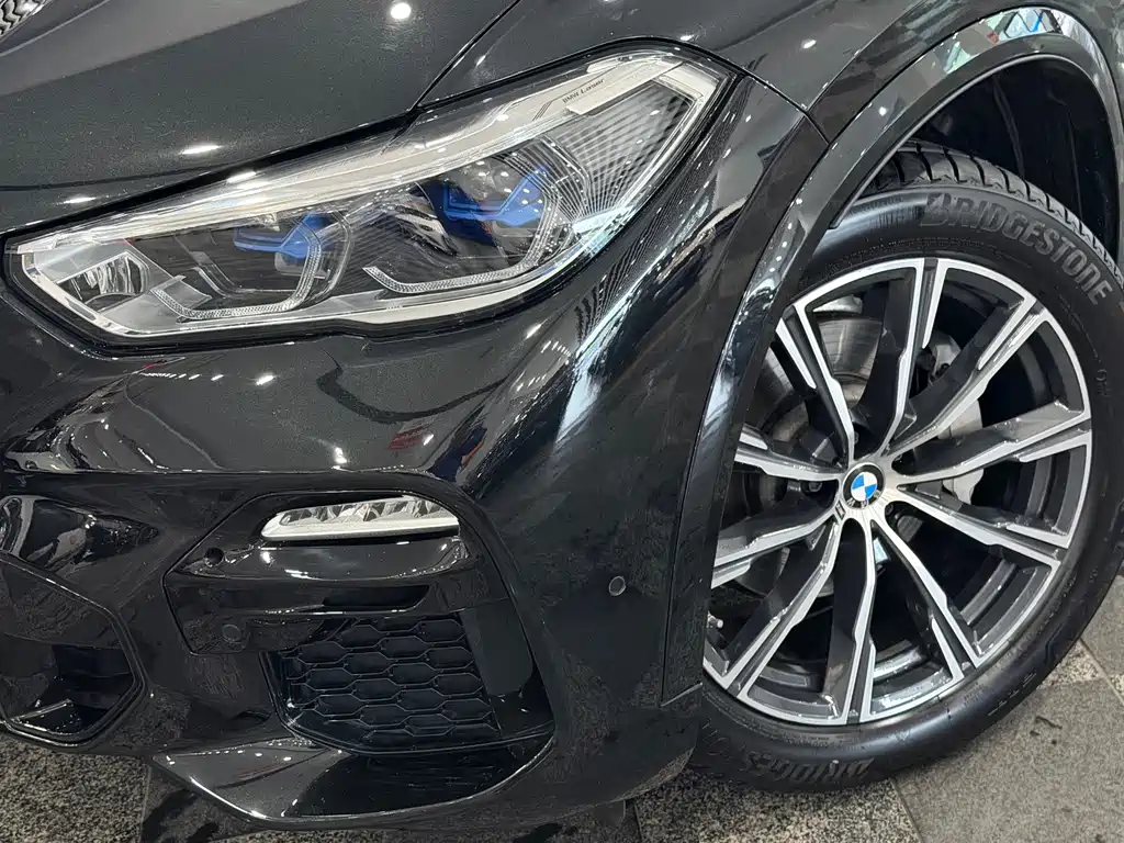 BMW X5 (Import) — фото 18